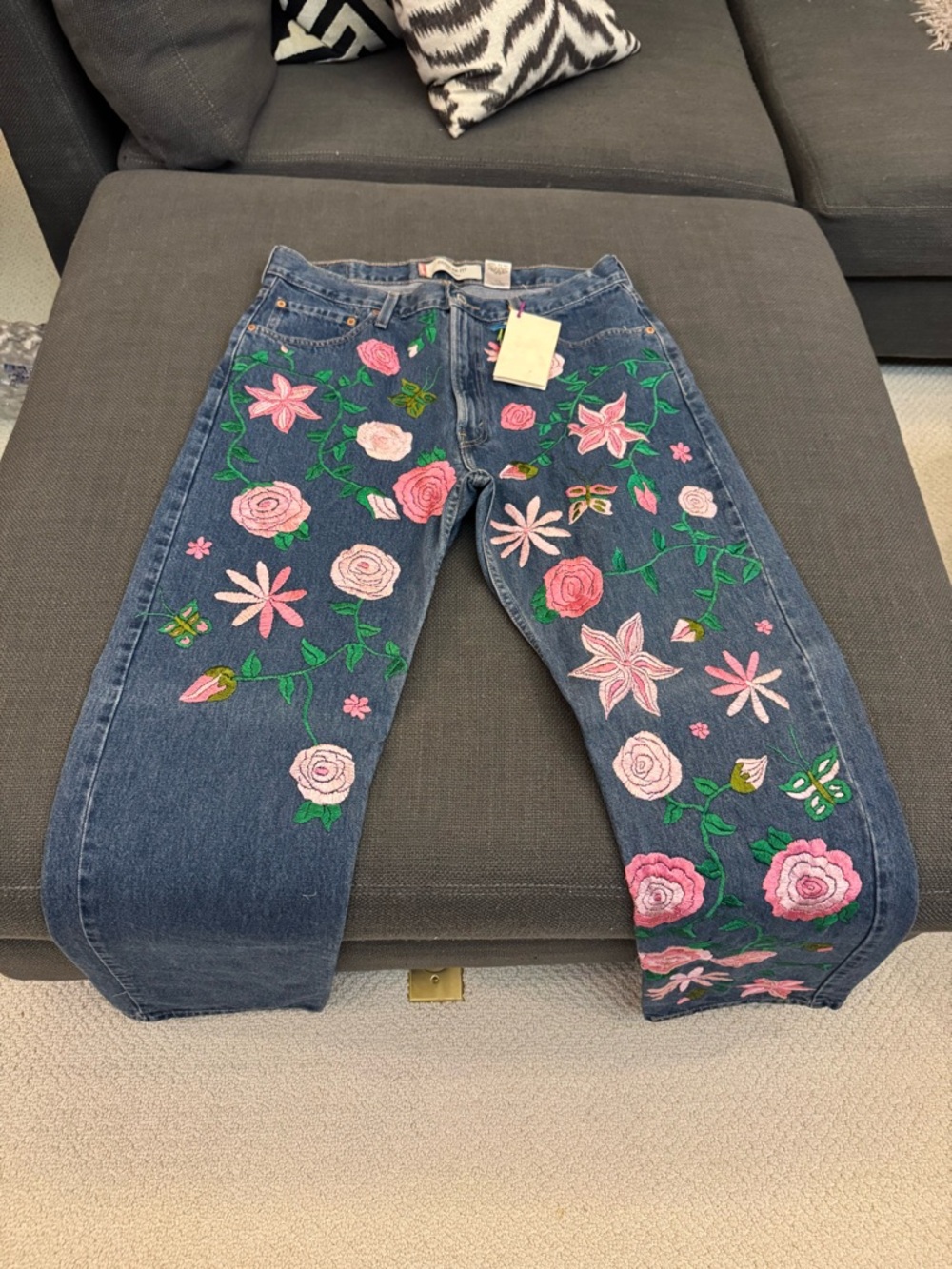 LEVI STRAUSS & CO 505 Jeans - Embroidered Floral Design